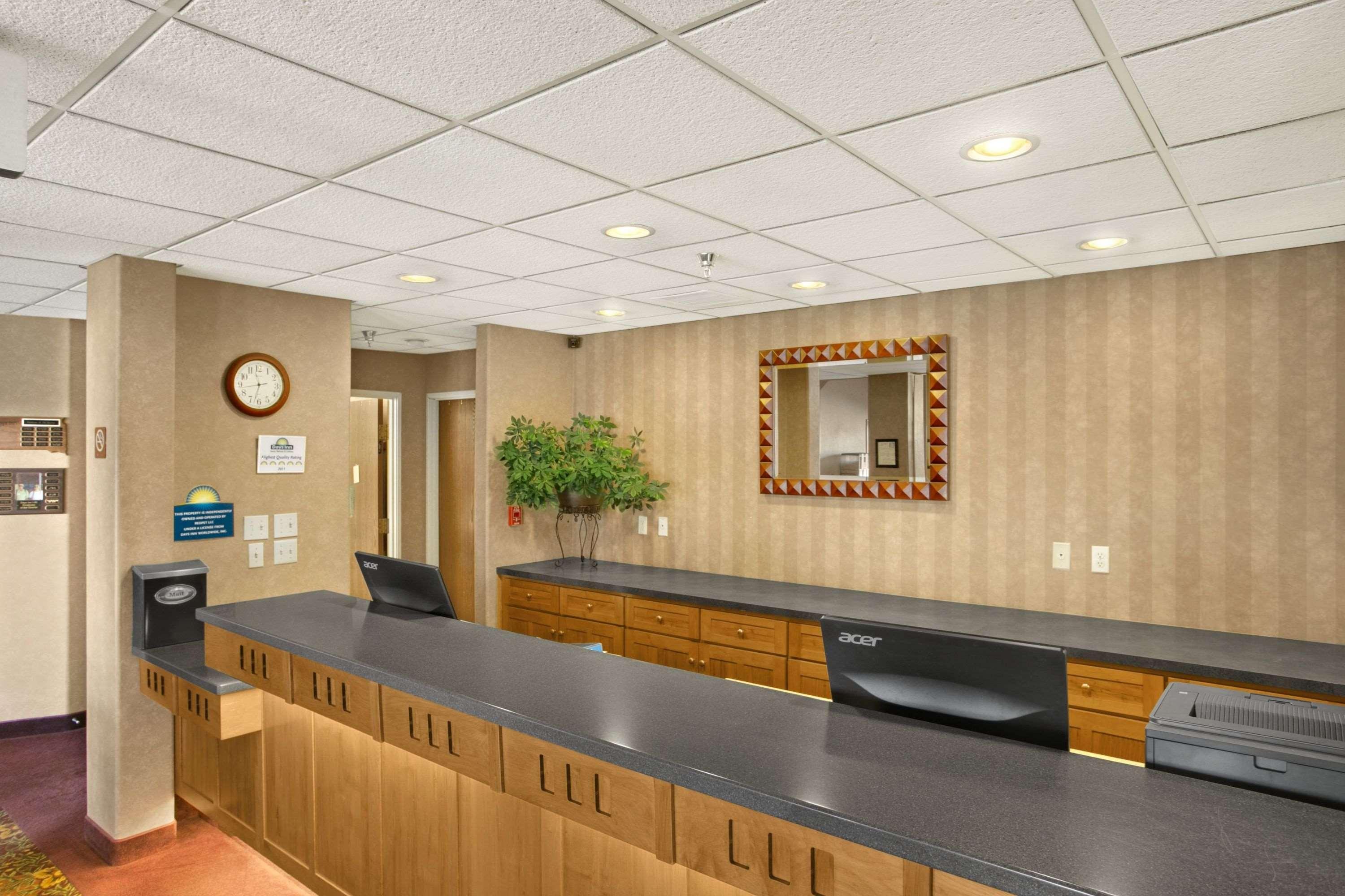 Days Inn By Wyndham רפיד סיטי מראה חיצוני תמונה