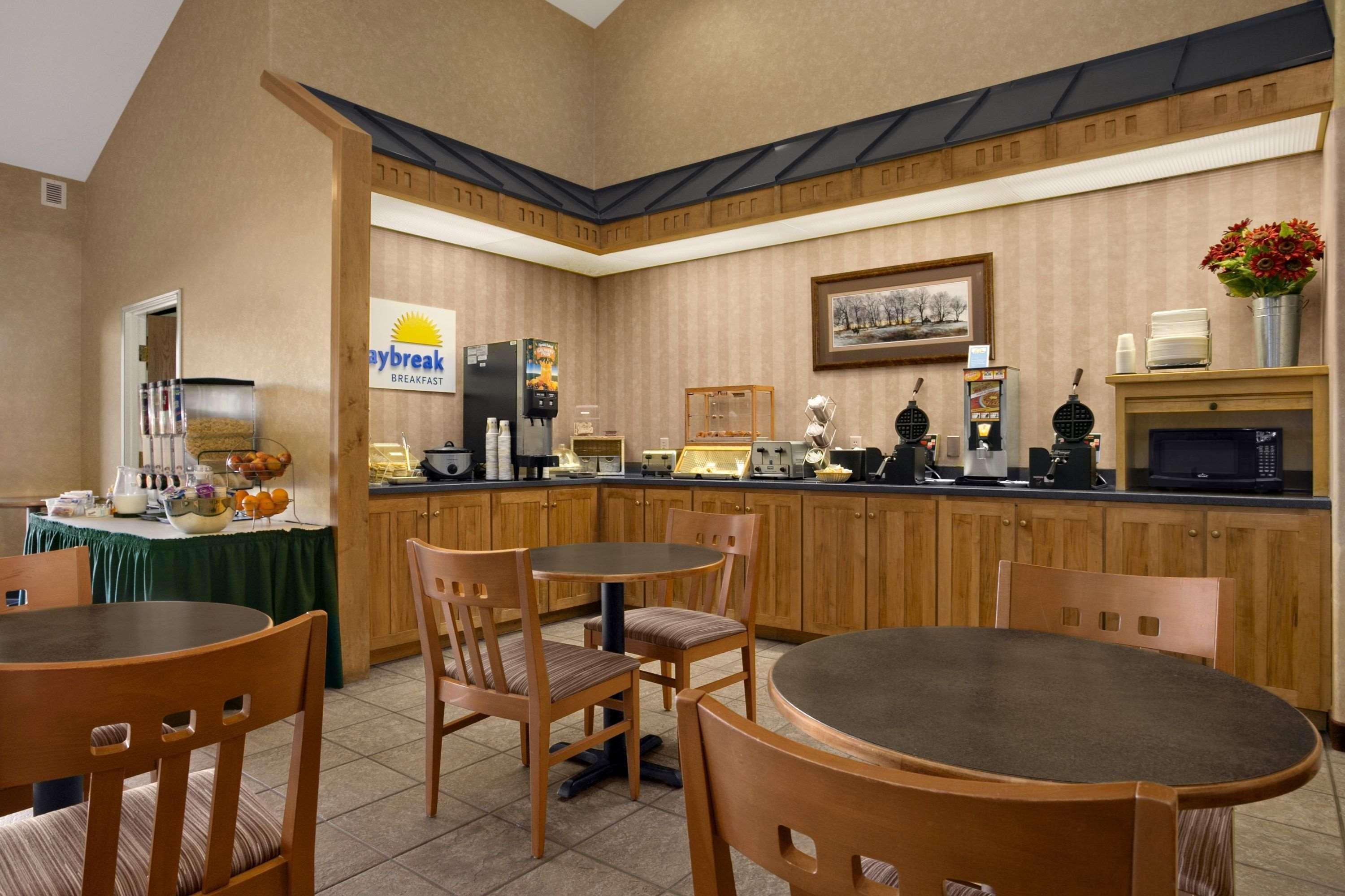 Days Inn By Wyndham רפיד סיטי מראה חיצוני תמונה